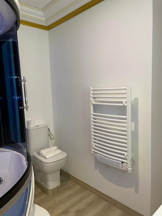 Appartement Maison De L'Eglise Du Couvent Narbonne Eksteriør billede