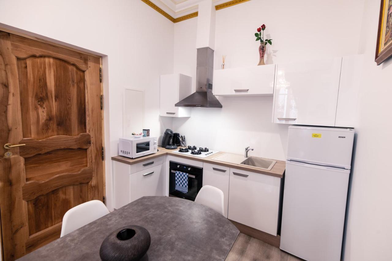 Appartement Maison De L'Eglise Du Couvent Narbonne Eksteriør billede