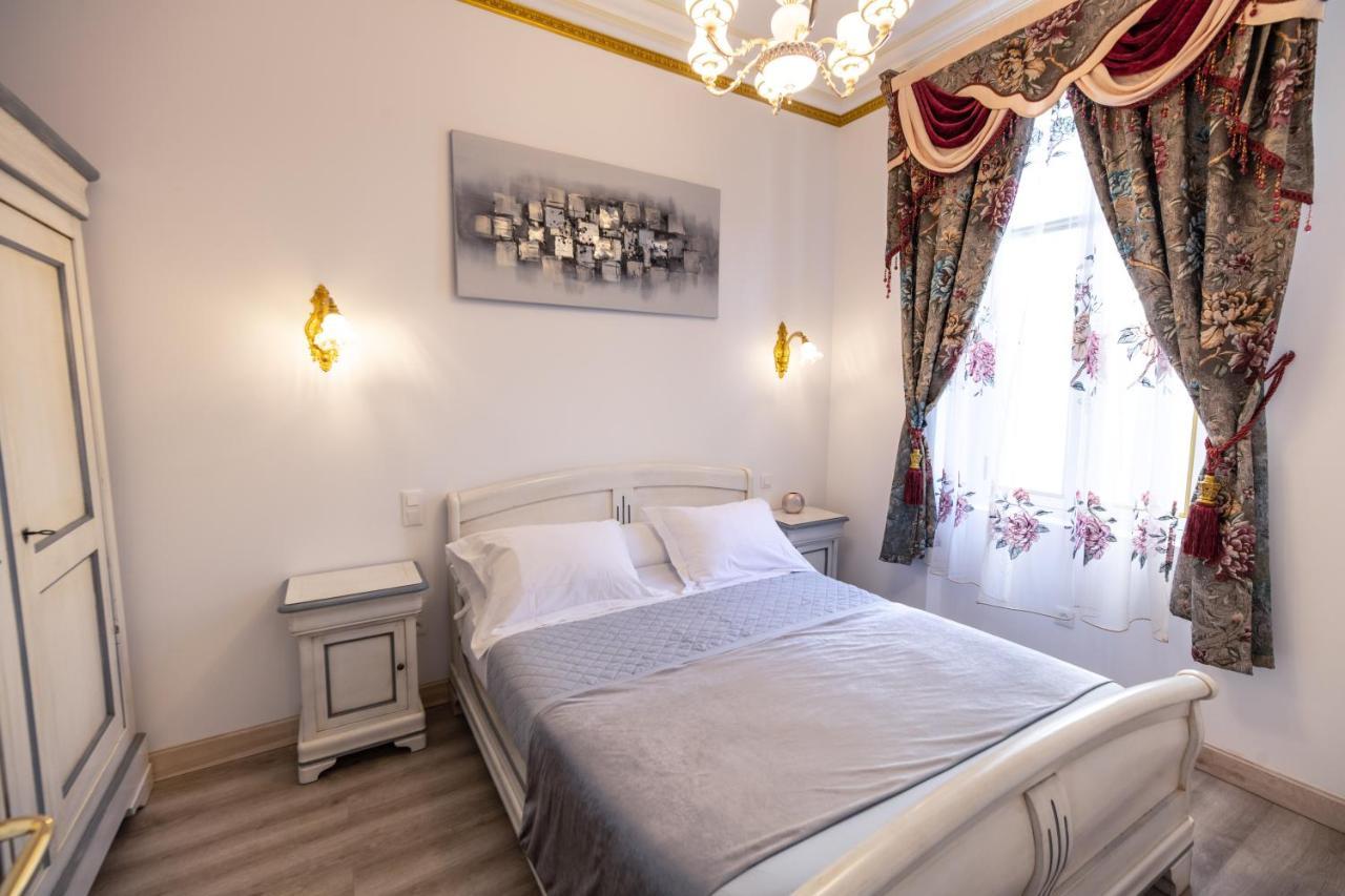 Appartement Maison De L'Eglise Du Couvent Narbonne Eksteriør billede